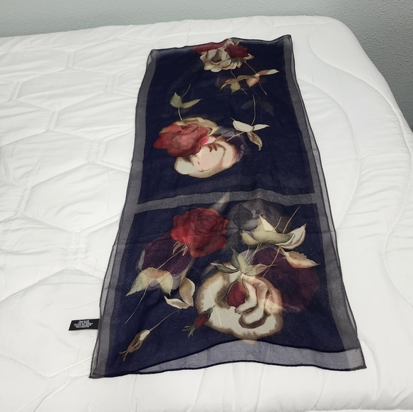 Floral Rose Print Sheer 100% Silk Scarf Blue Tan And Red - Picture 2 of 6